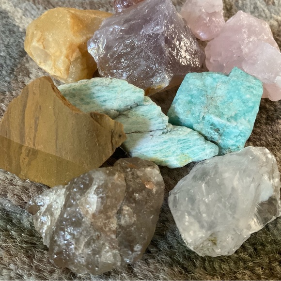Accessories - Natural Raw Gemstones